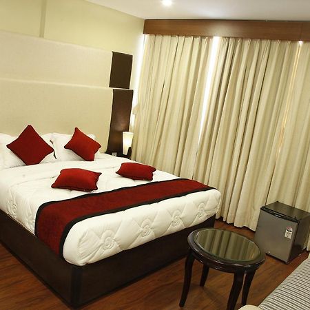 Hotel Meridian Suite Kathmandu Room photo